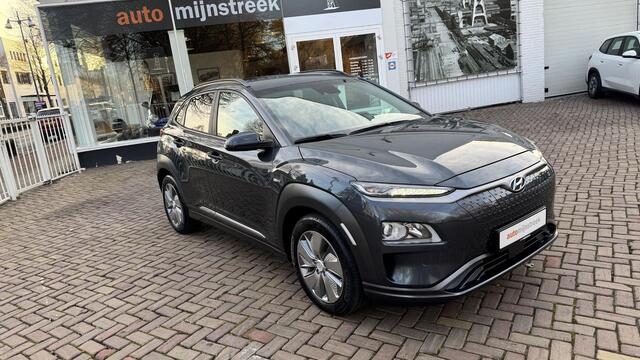 Hyundai Kona EV Fashion 39 kWh | Eerste eigenaar | BlueLink |