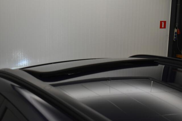 Hyundai Kona EV Premium 64 kWh 100% SOH Pano Cam Head-up Leder El-stoelen Winterpack