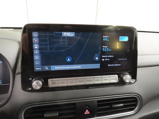 Hyundai Kona EV Comfort 64 kWh | SoH 98% | Navigatie | DAB | Adaptive Cruise