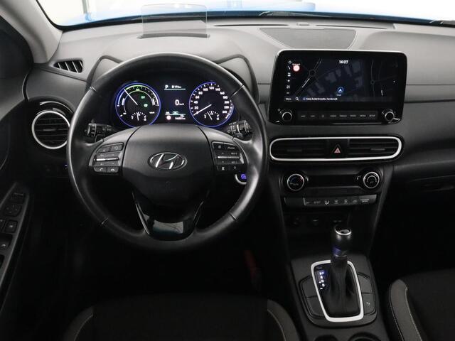 Hyundai Kona 1.6 GDI HEV Fashion | Head-Up | Trekhaak | Adaptive cruise | Camera | Carplay | Keyless | Dodehoek detectie | Climate control | Bluetooth