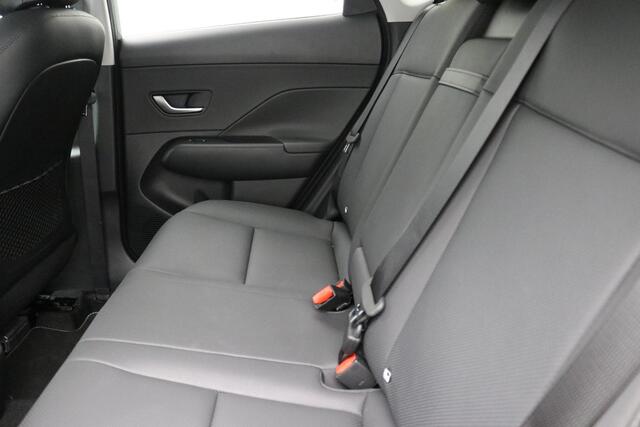 Hyundai Kona 1.6 GDI HEV Premium / ¤ 3.000,- Voordeel Op Nieuwprijs / Rijklaarprijs / Direct Leverbaar /Modeljaar 2026 / Navigatie / 18" LMV / Adaptieve Cruise Control / Parkeersensoren voor en achter / Stoelverkoeling / Stuurverwarming /