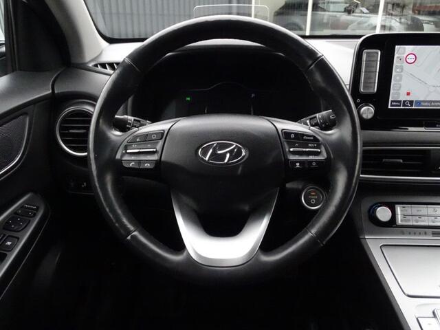 Hyundai Kona EV Premium 64 kWh LED | Stoelkoeling | HUD | pdc