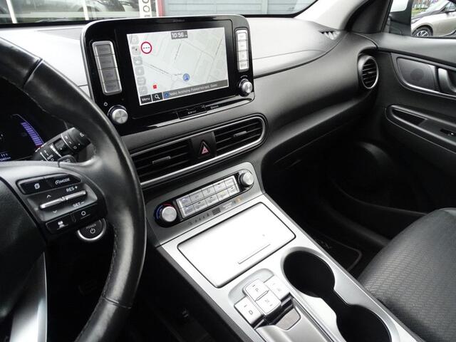 Hyundai Kona EV Premium 64 kWh LED | Stoelkoeling | HUD | pdc
