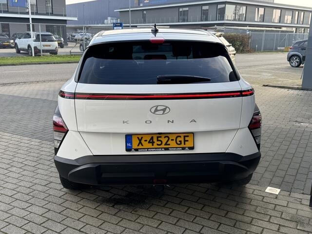 Hyundai Kona 1.6 GDI HEV Comfort | Nieuw model! | 17 inch | Navigatie | Adap.