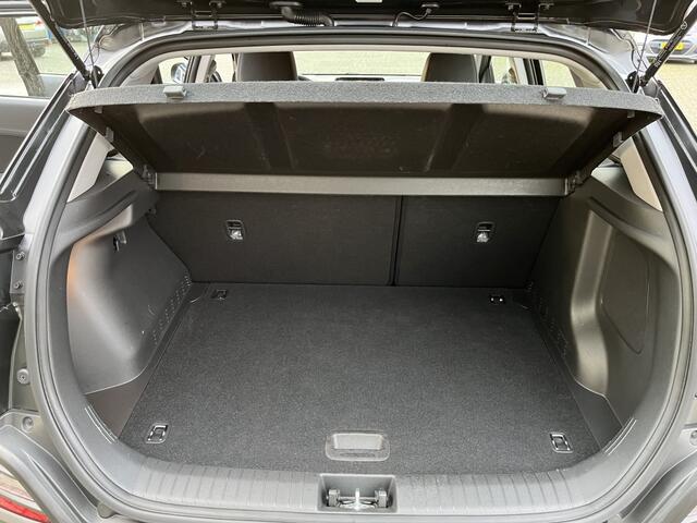 Hyundai Kona 1.6 GDI HEV Comf Smart | Apple carplay | Navi | Camera | Trekhaa