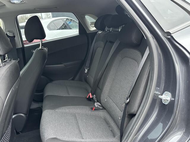 Hyundai Kona EV Fashion 64 kWh VAN: 19.900,- VOOR: 17.877,- UW EINDEJAARSVOORDEEL: 2.023,- | DEALER ONDERHOUDEN | ZEER NETTE AUTO.