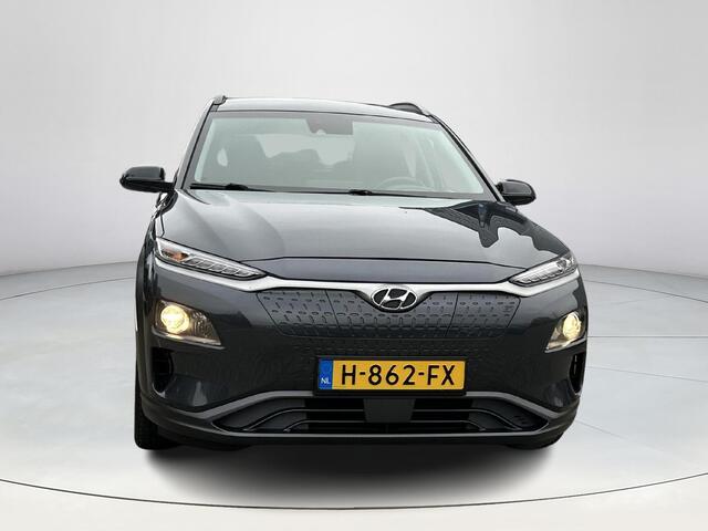 Hyundai Kona EV Fashion 64 kWh | Climate control | Achteruitrijcamera | Applecarplay Android auto | Krell premium audio | Dodehoeksensoren | Adaptieve Cruise control |