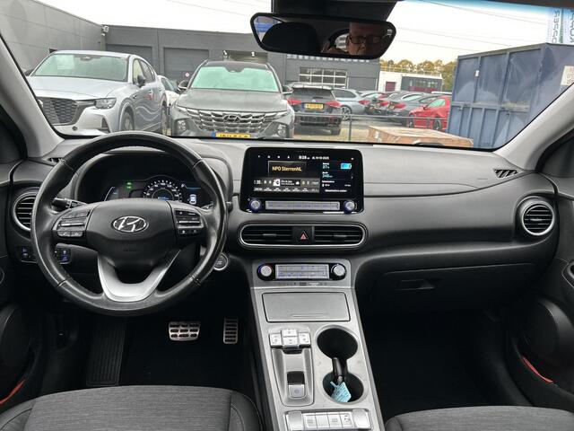 Hyundai Kona EV Fashion 64 kWh | Climate control | Achteruitrijcamera | Applecarplay Android auto | Krell premium audio | Dodehoeksensoren | Adaptieve Cruise control |