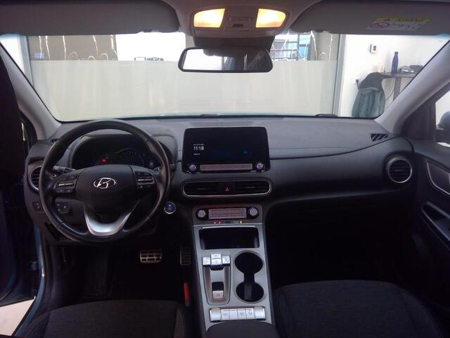 Hyundai Kona EV FASHION 64 KWH I 3 FASE I 100% SOH I TREKHAAK I ALL-IN PRIJS