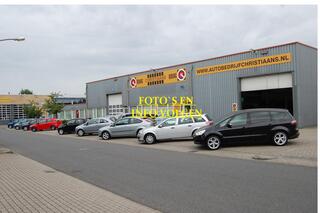 hyundai-kona-ev-fashion-64-kwh