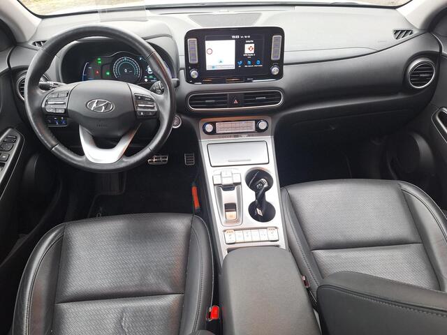 Hyundai Kona EV Premium 64 kWh | Leder | LED | Adaptive CC | Camera | (occasion)