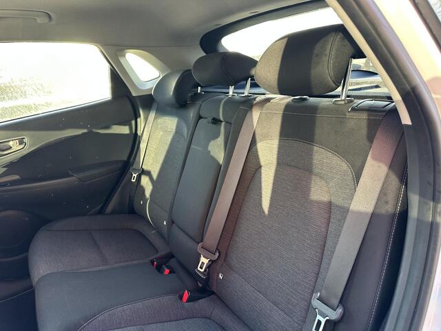 Hyundai Kona EV Comfort 64 kWh | SOH: 95,6% | 3 Fase | Warmtepomp | Navi | Adaptive CC | Climate | occasion