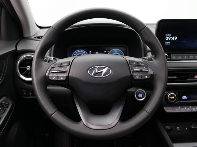 Hyundai Kona 1.6 GDI HEV Premium Sky / LEDEREN BEKLEDING / AUTOMAAT / STOELVERWARMING EN VENTILATIE / NAVIGATIE / ADAPTIEVE CRUISE CONTROL / CLIMATE CONTROL / SCHUIF-KANTELDAK