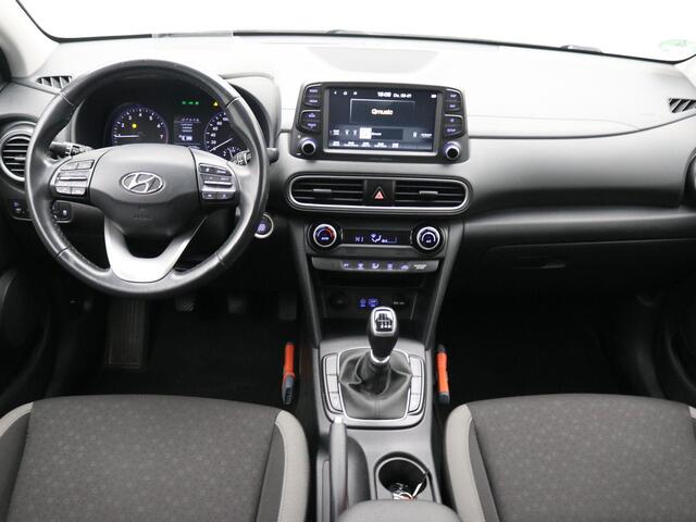 Hyundai Kona 1.0 T-GDI Fashion / HUD Display / Cruise Control / Climat control Airco / / 1ste Eigenaar / Dealer onderhouden / LMV / Regen- en lichtsensor / Two-Tone dak / Keyless Entry & StartGo /