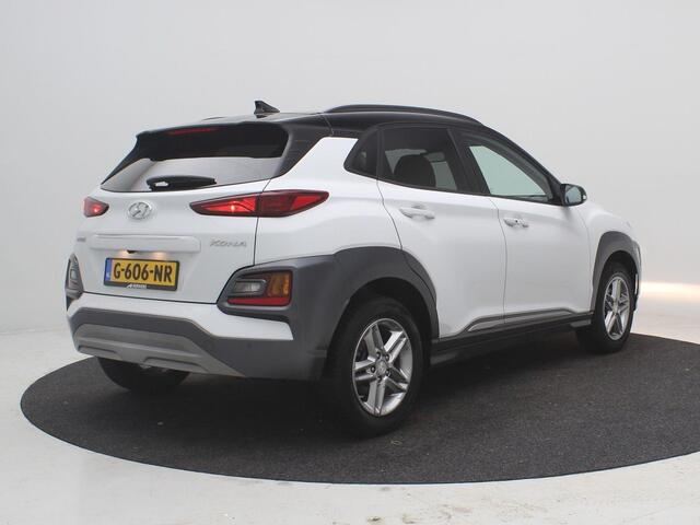 Hyundai Kona 1.0 T-GDI Fashion / HUD Display / Cruise Control / Climat control Airco / / 1ste Eigenaar / Dealer onderhouden / LMV / Regen- en lichtsensor / Two-Tone dak / Keyless Entry & StartGo /
