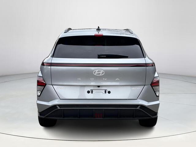 Hyundai Kona Electric N Line Business 64,8 kWh | Warmtepomp | Adaptieve Cruise Control | Parkeersensoren voor en achter | Dodehoekdetectie | Navigatie | Stoel / Stuurverwarming | Keyless entry en start|