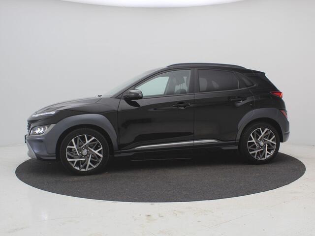 Hyundai Kona 1.6 GDI HEV Premium AUTOMAAT / Lederen kleding / 18" LMV / Navigatie / Stoelen voor met verwarming & Koeling / Parkeersensoren voor & achter / NL auto / Dealer onderhouden /