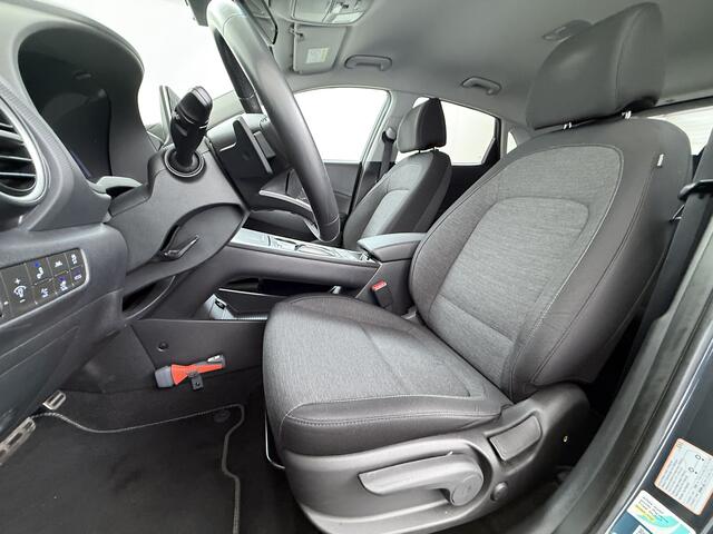 Hyundai Kona EV 64kWh Fase 3 Warmtepomp Adap.Cruise Camera Navi Ecc Apple Carplay Android Auto Pdc Krell®-Audio Fashion SOH 93% Dodehoek detector Rijstrooksensor Led Privacy Glas Keyless Lmv 17" 1e Eigenaar Origineel Nederlandse Auto