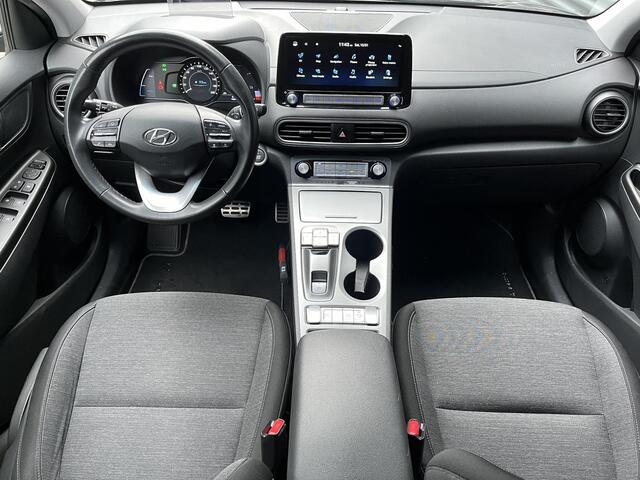 Hyundai Kona EV Fashion 64 kWh | 3-Fase OBC | Head-up Display | Adaptieve cruisecontrol | Geïntegreerde navigatie | Multimedia systeem Apple Carplay & Android Auto |