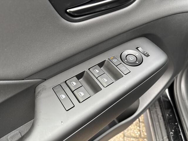 Hyundai Kona 1.6 GDI HEV N Line | | Uit voorraad leverbaar! | 360 graden camera | Keyless entry en start | Stoel en stuurverwarming | Stoelventilatie | achterbank verwarmd | Adaptieve Cruise control | Parkeersensoren voor en achter |