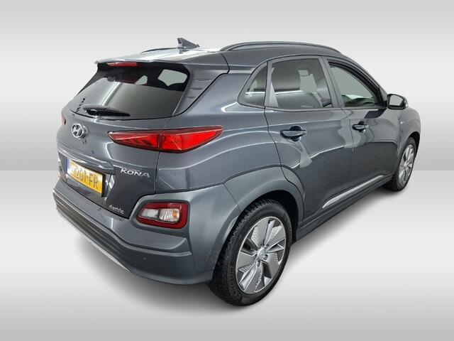 Hyundai Kona EV Premium 64 kWh 1e-Eig. & Dealer-Onderh. BOVAG-Garantie. NL-Auto.