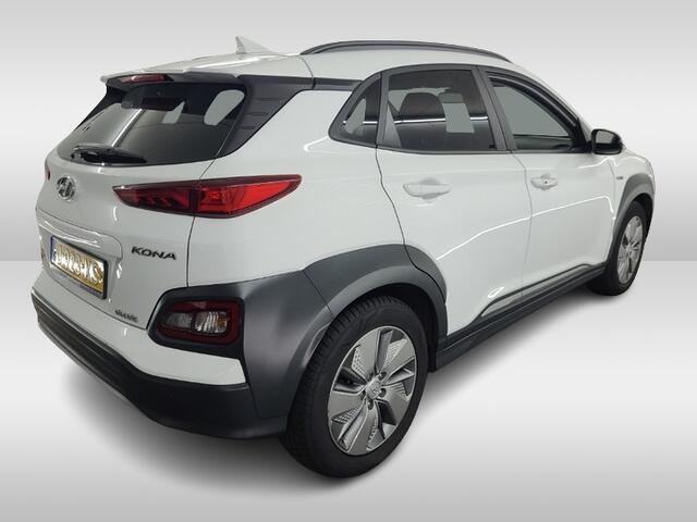 Hyundai Kona EV Fashion 64 kWh 1e-Eig. & Dealer-Onderh. BOVAG-Garantie. NL-Auto.