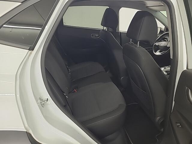 Hyundai Kona EV Fashion 64 kWh 1e-Eig. & Dealer-Onderh. BOVAG-Garantie. NL-Auto.