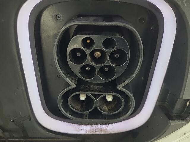 Hyundai Kona EV Fashion 64 kWh 1e-Eig. & Dealer-Onderh. BOVAG-Garantie. NL-Auto.