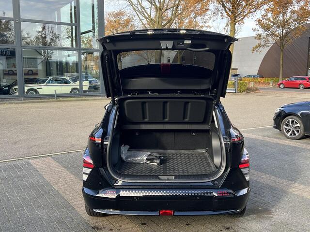 Hyundai Kona Electric Comfort Smart 65.4 kWh | Longrange | 3-Fase Lader | Warmtepomp | Dealeronderhouden | Fabrieksgarantie Hyundai tot 2029 | Elektrische Achterklep | Stoel & Stuurverwarming | Afnembare Trekhaak | Rijklaar Geleverd