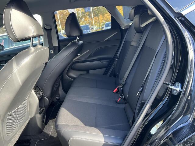 Hyundai Kona Electric Comfort Smart 65.4 kWh | Longrange | 3-Fase Lader | Warmtepomp | Dealeronderhouden | Fabrieksgarantie Hyundai tot 2029 | Elektrische Achterklep | Stoel & Stuurverwarming | Afnembare Trekhaak | Rijklaar Geleverd