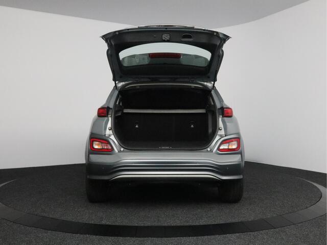 Hyundai Kona EV Comfort Smart 39 kWh | Warmtepomp | Navigatie |