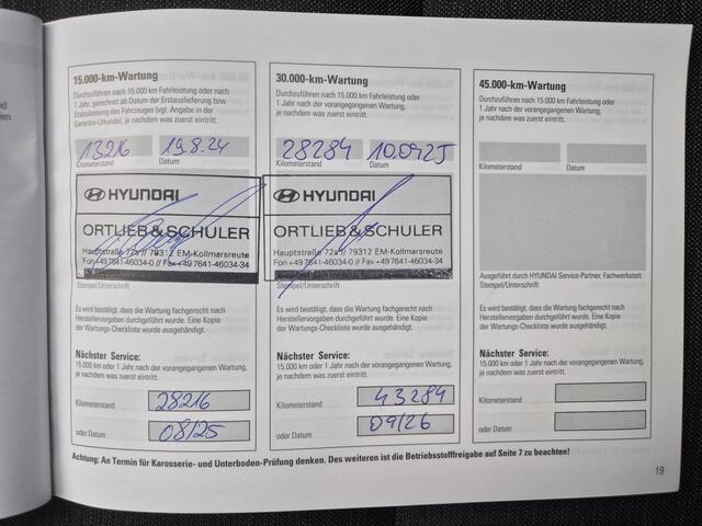 Hyundai Kona EV Comfort Smart 39 kWh Automaat / Batterijgarantie 8 jaar/ Fabrieksgarantie tot 08-2028 / Accu SOH 100% / Dealer onderhouden / WLTP bereik 305 km stad 435 km / Trekhaak afneembaar / Stuur en Stoel verwarming / Warmtepomp / Adaptief CC / Navi /