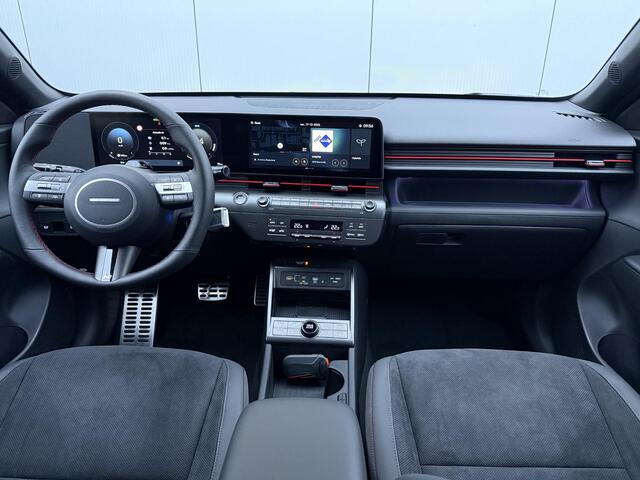 Hyundai Kona 1.6 GDI HEV N Line AUTOMAAT / Automatische Achterklep / 18" N-line LMV / Stoelverkoeling / Stuurverwarming / Stoelverwarming Voor + Achter / 360 Camera / Blindspot camera / Keyless Antry / NL auto /