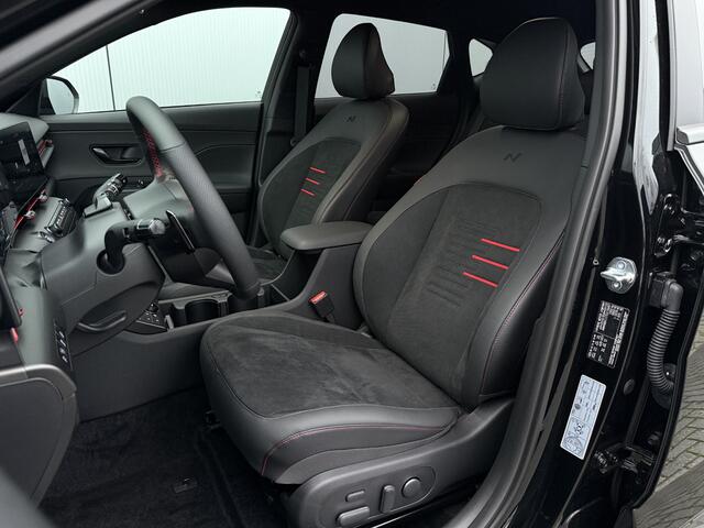 Hyundai Kona 1.6 GDI HEV N Line AUTOMAAT / Automatische Achterklep / 18" N-line LMV / Stoelverkoeling / Stuurverwarming / Stoelverwarming Voor + Achter / 360 Camera / Blindspot camera / Keyless Antry / NL auto /