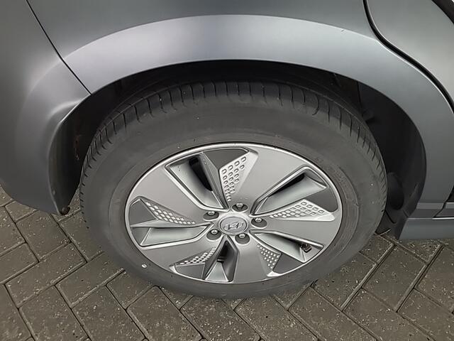 Hyundai Kona EV Fashion 64 kWh 3-Fase 1e-Eig. & Keurig-Onderh-Onderh. BOVAG-Garantie. NL-Auto.