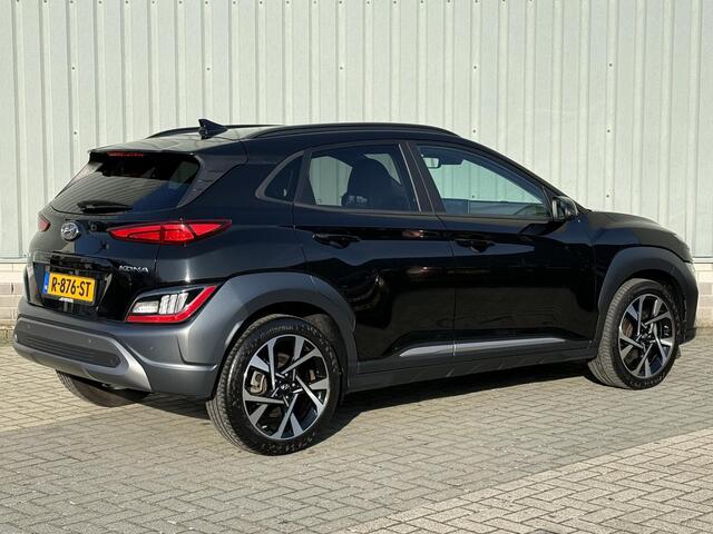 Hyundai Kona 1.0 T-GDI Fashion / Apple CarPlay/Android Auto / Achteruitrijcamera / 18" Lichtmetalen velgen / Stoel/Stuurverwarming / Keyless Entry&Start / Dodehoekdetectie / Full LED verlichting / Draadloze telefoonlader /