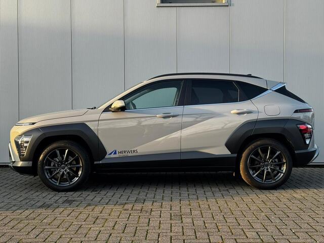 Hyundai Kona 1.6 GDI HEV Premium / Lederen bekleding / Led koplampen / Stoelverwarming en verkoeling / 18"Lm velgen /