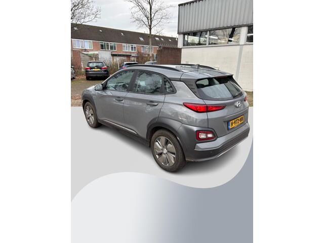 Hyundai Kona EV Comfort 64 kWh 204pk Adaptieve Cruise | Krell Audio | Achteruitrijcamera | Navigatie