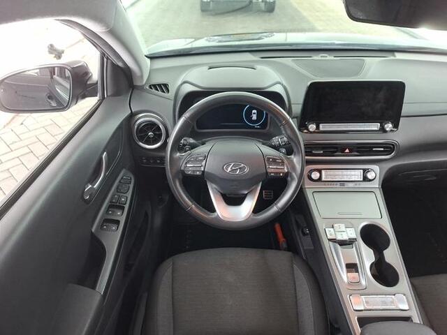 Hyundai Kona EV Fashion 64 kWh | Navi | Camera | LED |