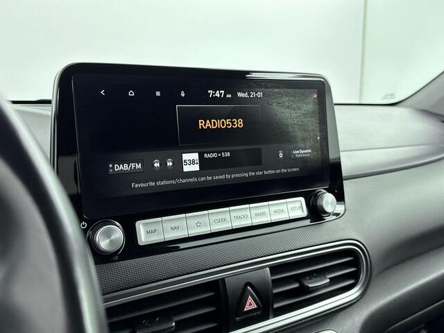 Hyundai Kona EV Fashion 64 kWh | Navigatie| SOH 95.7% | Achteruitrij Camera | Dodehoek Detectie | Head Up Display |