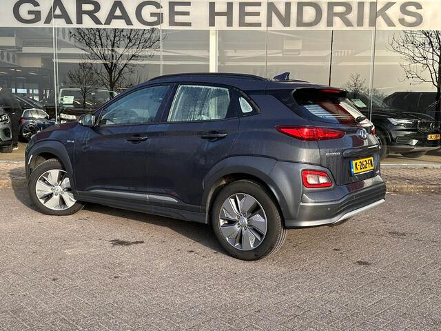 Hyundai Kona EV Comfort 64 kWh | SOH: 96,4% | 3 Fase |Warmtepomp | Navi | Adaptive CC | Climate |