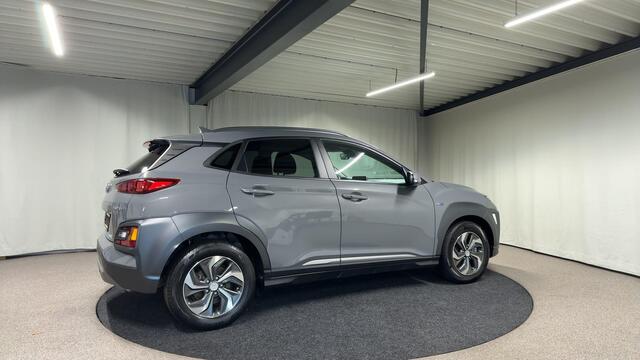 Hyundai Kona 1.6 GDI HEV Fashion Automaat | Navi | HUD | Krell