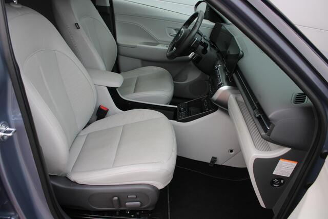 Hyundai Kona Electric Premium Sky 65.4 kWh Automaat Leer Airco 360 Camera Carplay Demo Nieuwstaat