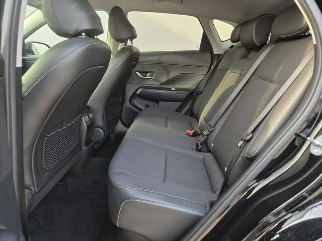 Hyundai Kona 1.6 GDI HEV Comfort Smart Automaat / Stuur- & Stoel verwarming / Achteruitrijcamera / Apple Carplay Android Auto / Keyless Entry/Start / Adaptief cruise control / Draadloze telefoon lader / Climate control /