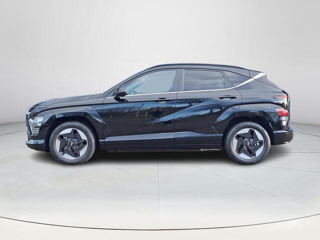 Hyundai Kona Electric Comfort Smart 65.4 kWh | Apple Carplay/ Android Auto | Stoelverwarming/stuurverwarming | Achteruitrijcamera | Head-up Display | Navigatie | Elektrische achterklep |