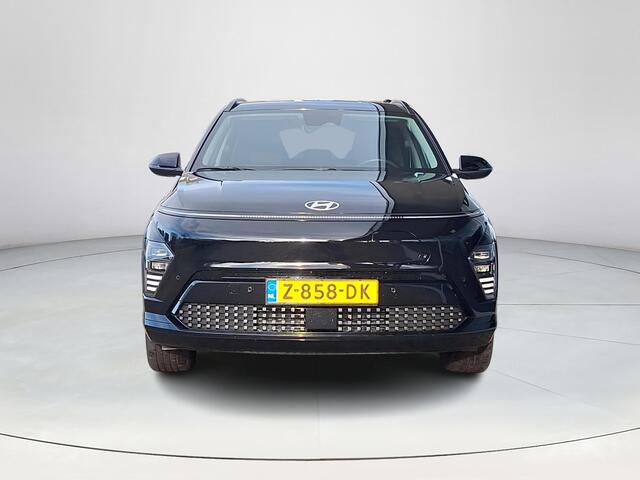 Hyundai Kona Electric Comfort Smart 65.4 kWh | Apple Carplay/ Android Auto | Stoelverwarming/stuurverwarming | Achteruitrijcamera | Head-up Display | Navigatie | Elektrische achterklep |