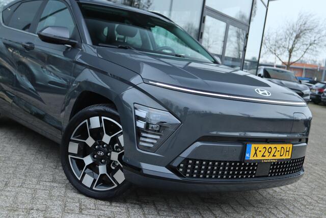 Hyundai Kona ELECTRIC PREMIUM 65.4 kWh | LEDER | TREKHAAK | HUD | 360 CAMERA | MEMORY | ADAPTIVE CRUISE | STOEL- STUURVERW. | CARPLAY