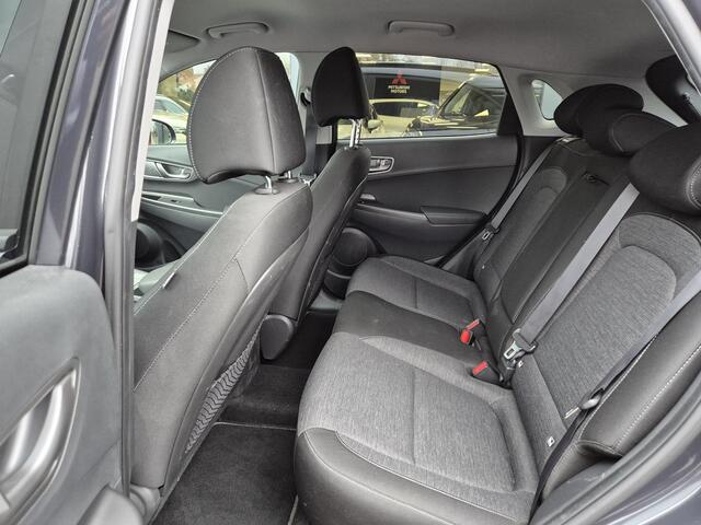 Hyundai Kona EV Fashion 64 kWh | SOH 96,4% | Navigatie | AppleCarplay/AndroidAuto |