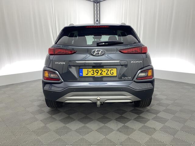 Hyundai Kona 1.6 GDI HEV Premium | Apple carplay | Leer | Camera | Stoel- en stuurverwarm | Trekhaak