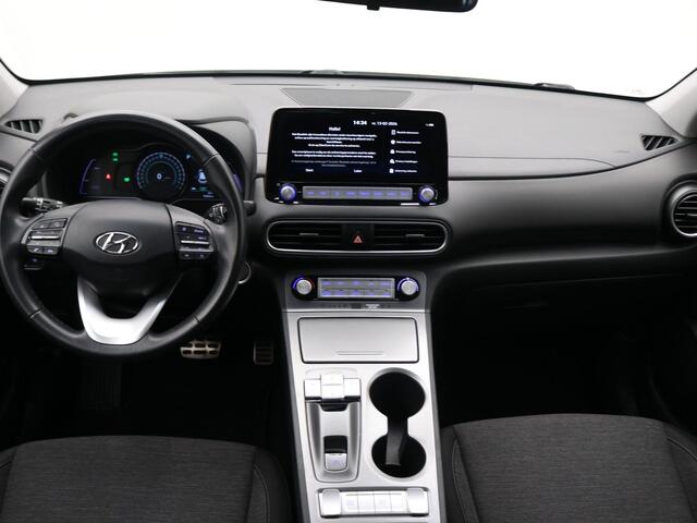 Hyundai Kona EV Fashion 64 kWh / 482 KM WLTP / Cruise Control / Climate Control / Achteruitrijcamera / Navigatie / Apple Carplay / Dealeronderhouden /